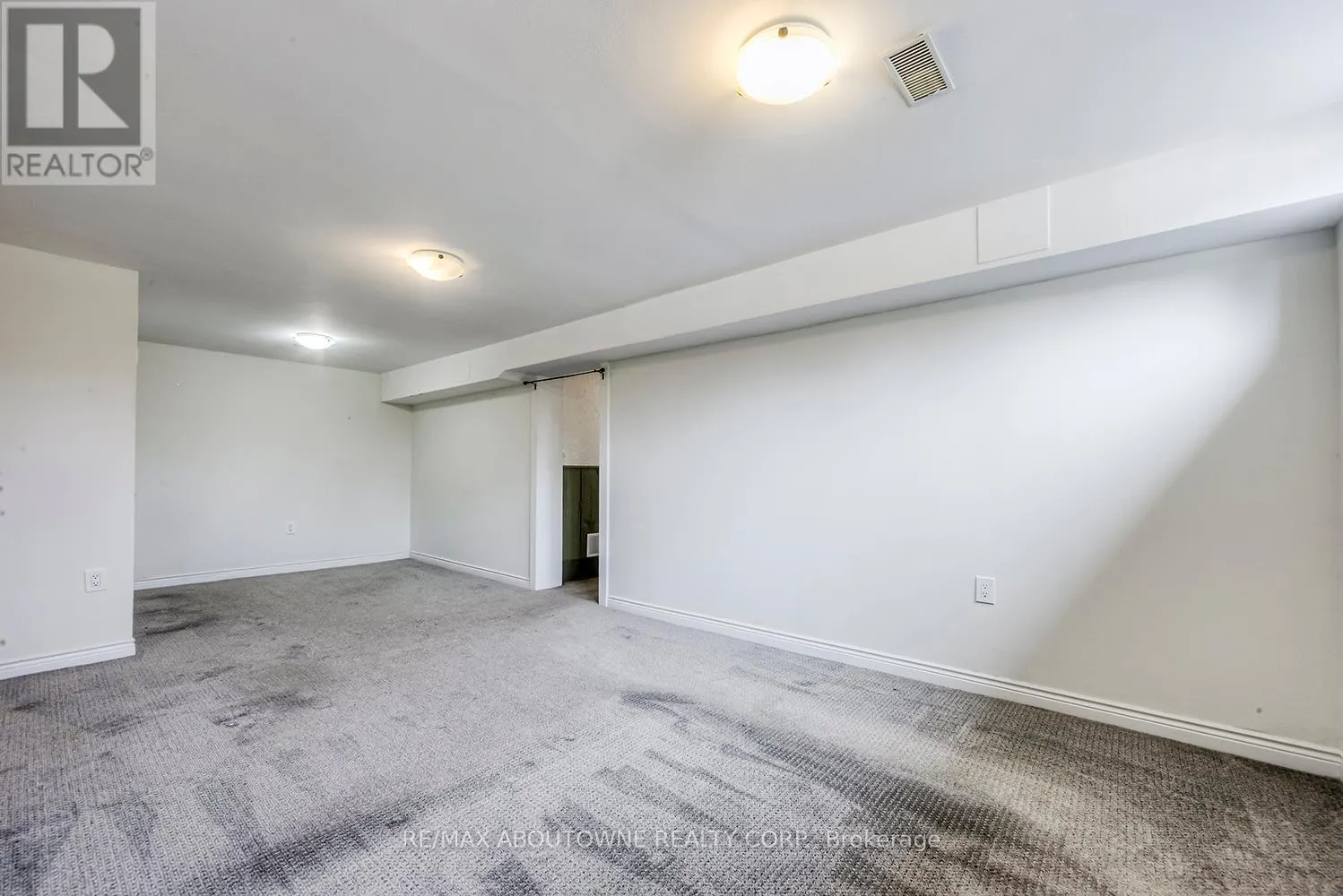 530 LEES LANE