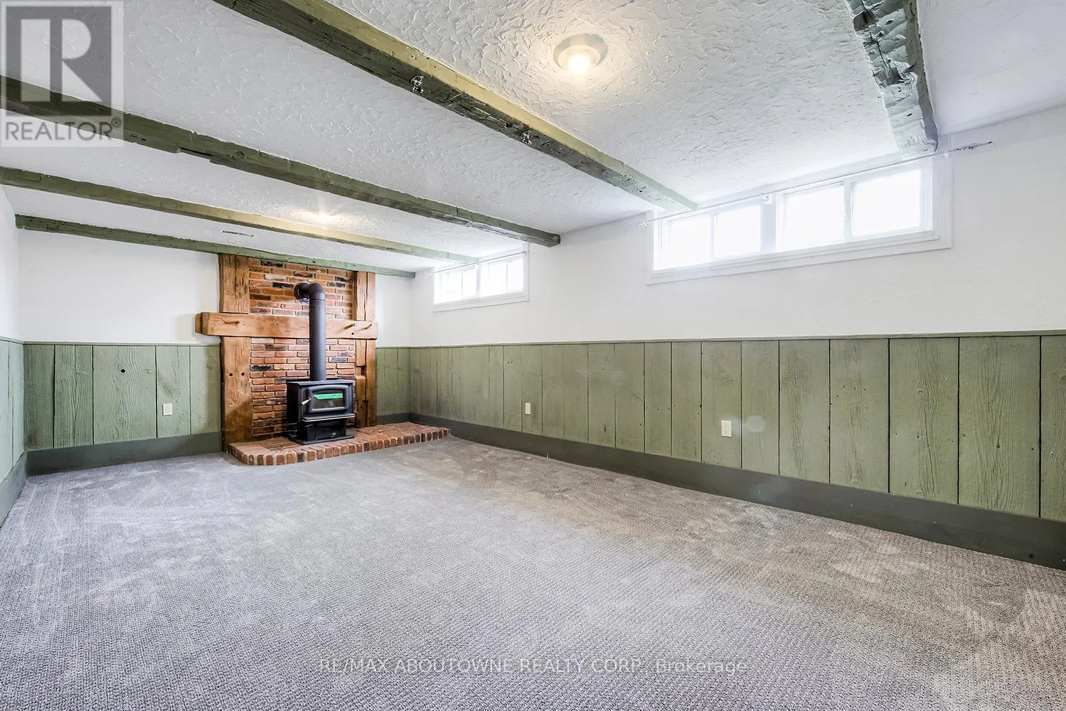 530 LEES LANE