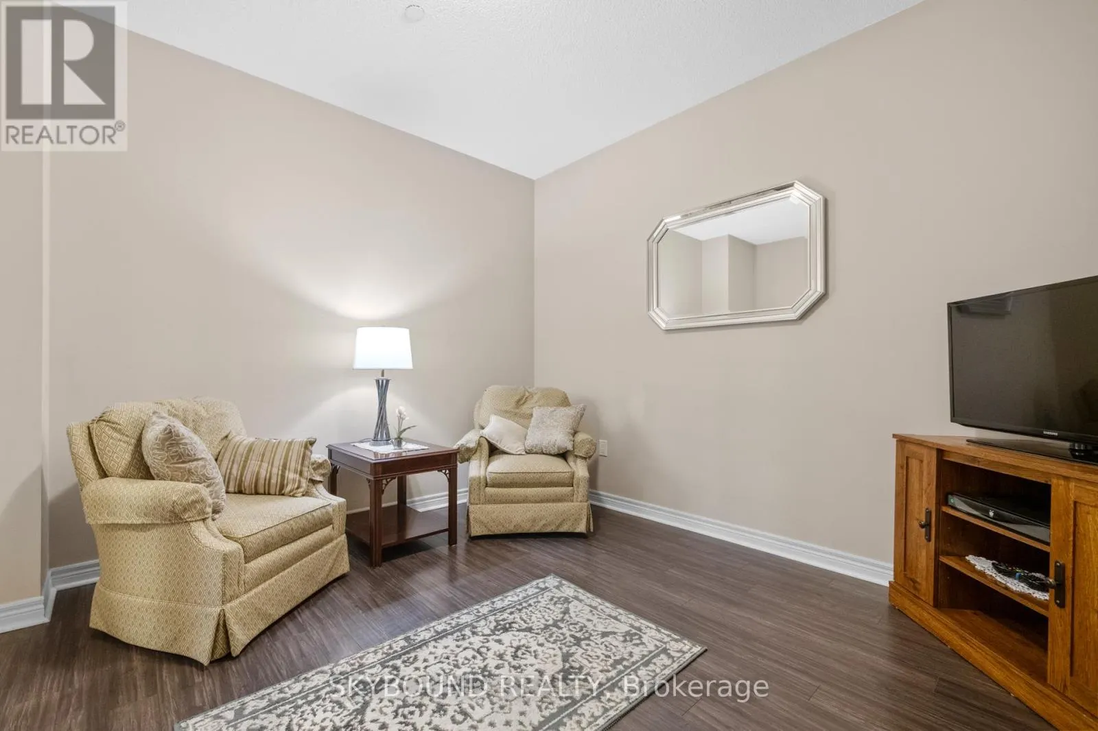 112 - 33 WHITMER STREET
