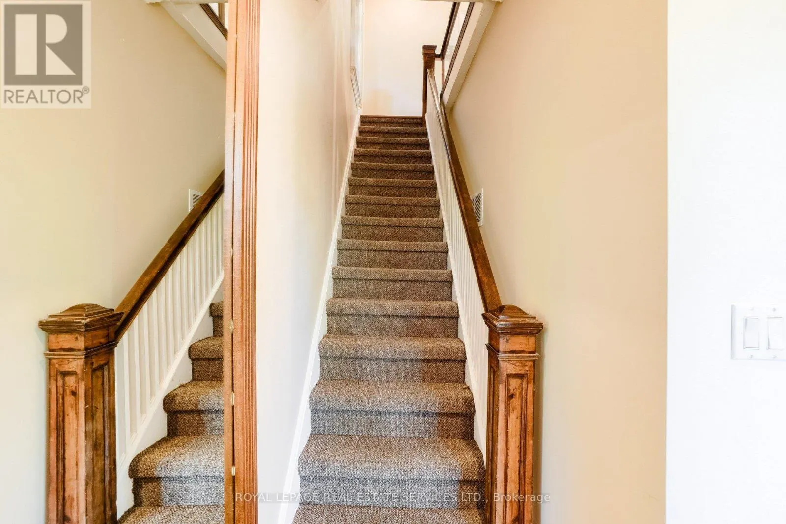 UPPER - 117 ST JOHNS ROAD