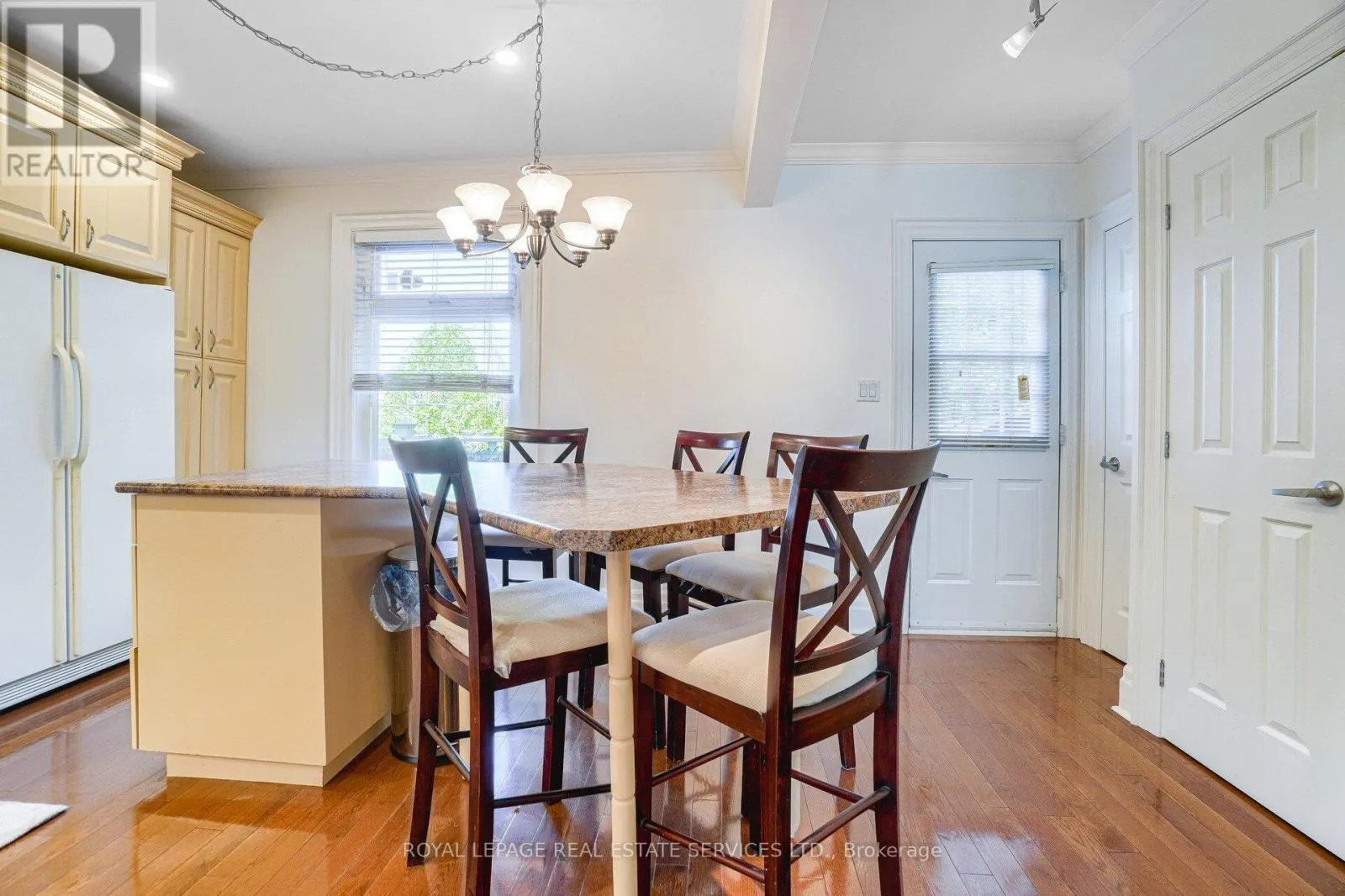 UPPER - 117 ST JOHNS ROAD