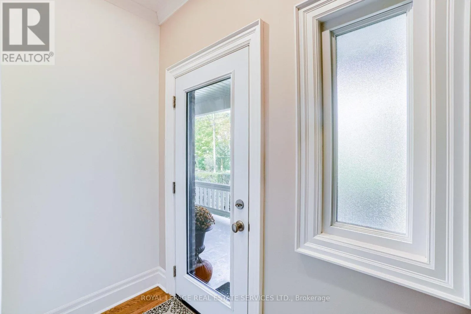 UPPER - 117 ST JOHNS ROAD