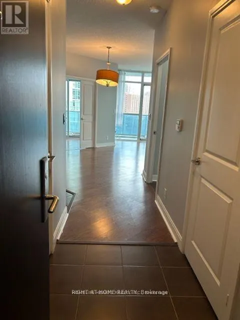 706 - 80 ABSOLUTE AVENUE