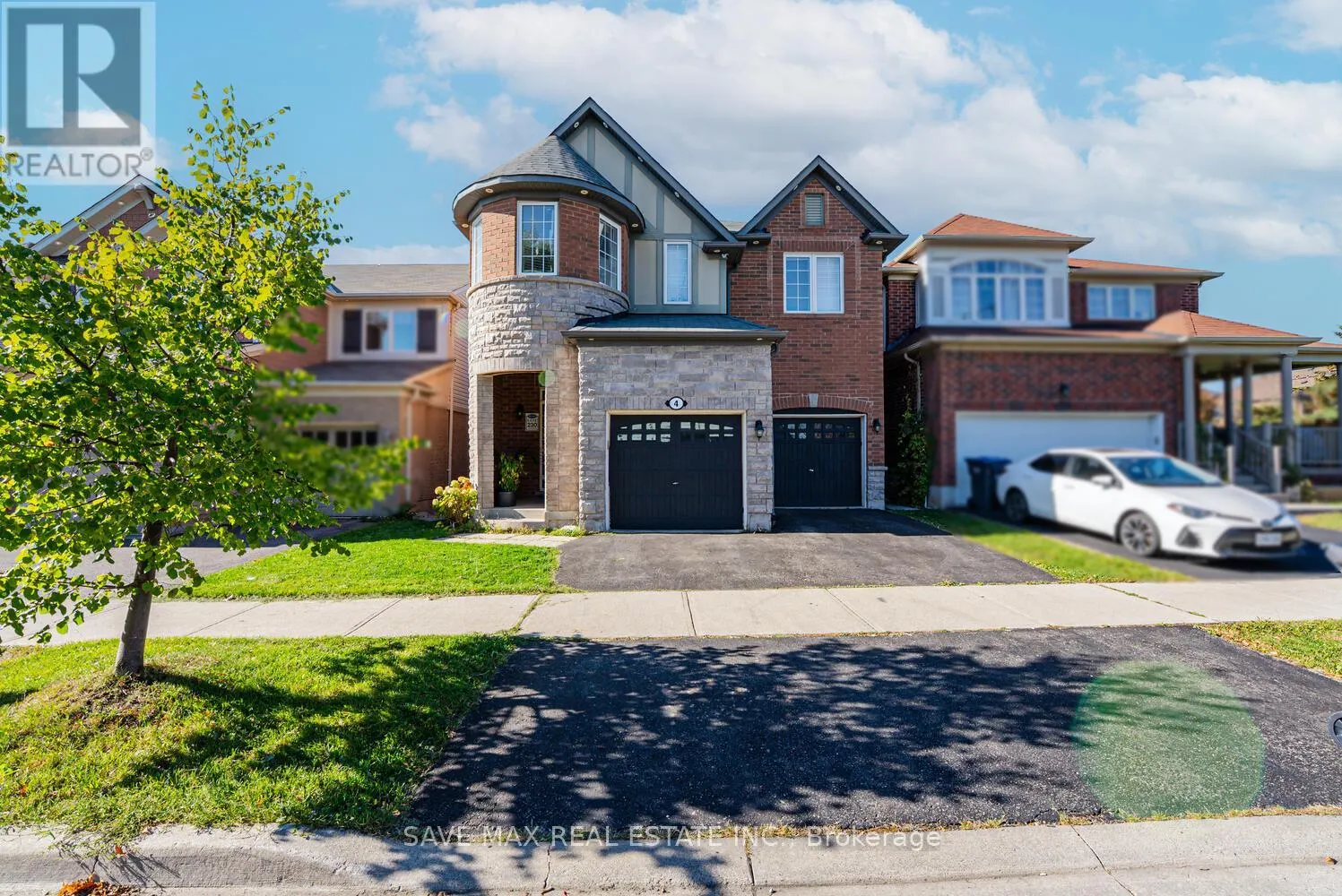 4 DONOMORE DRIVE