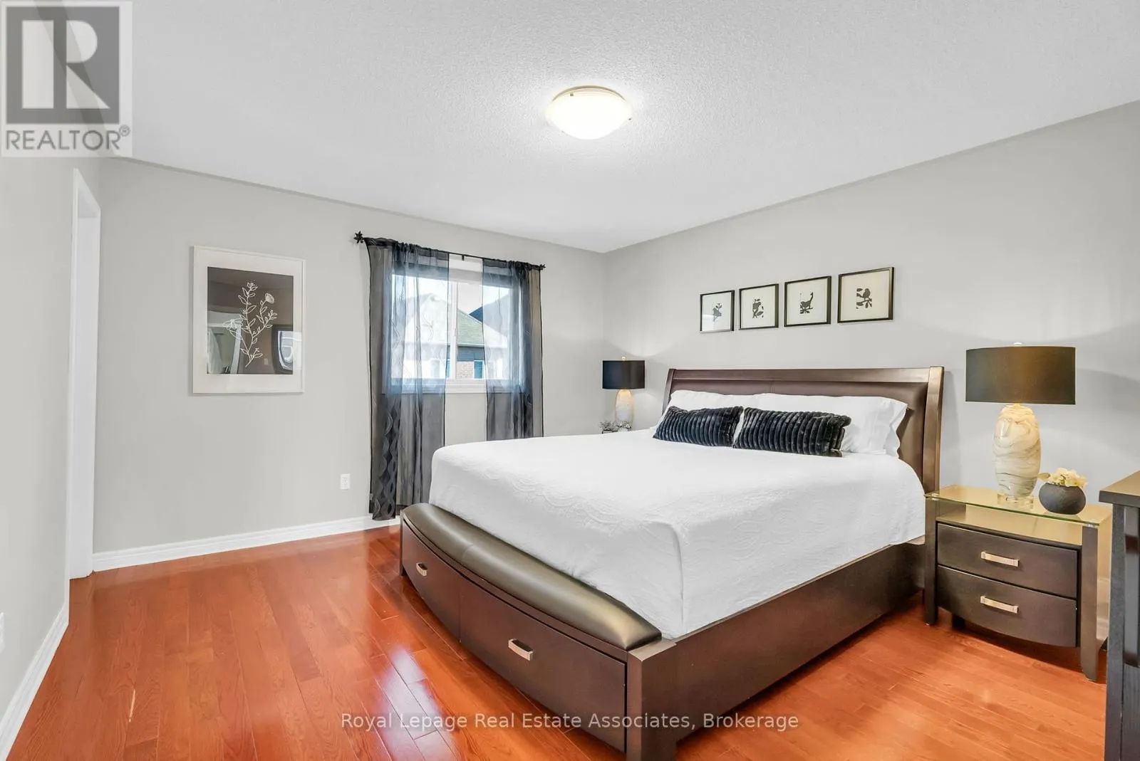 548 LEATHERLEAF DRIVE