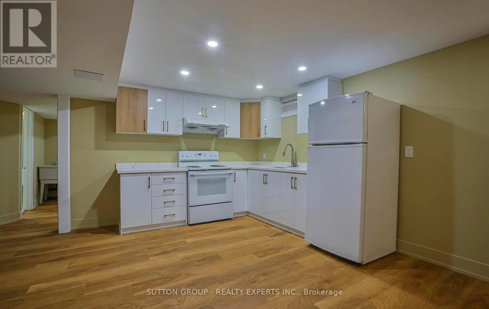 4322 SHELBY CRESCENT