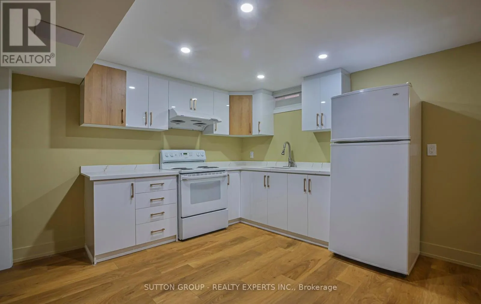 4322 SHELBY CRESCENT
