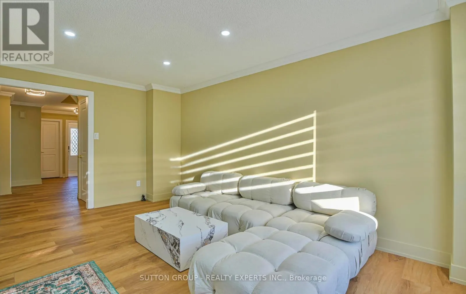 4322 SHELBY CRESCENT