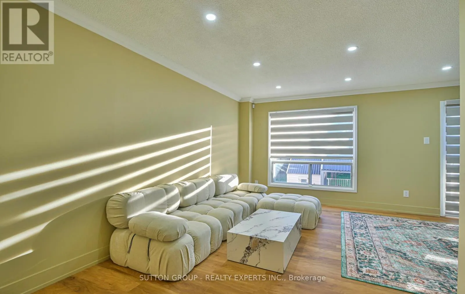 4322 SHELBY CRESCENT