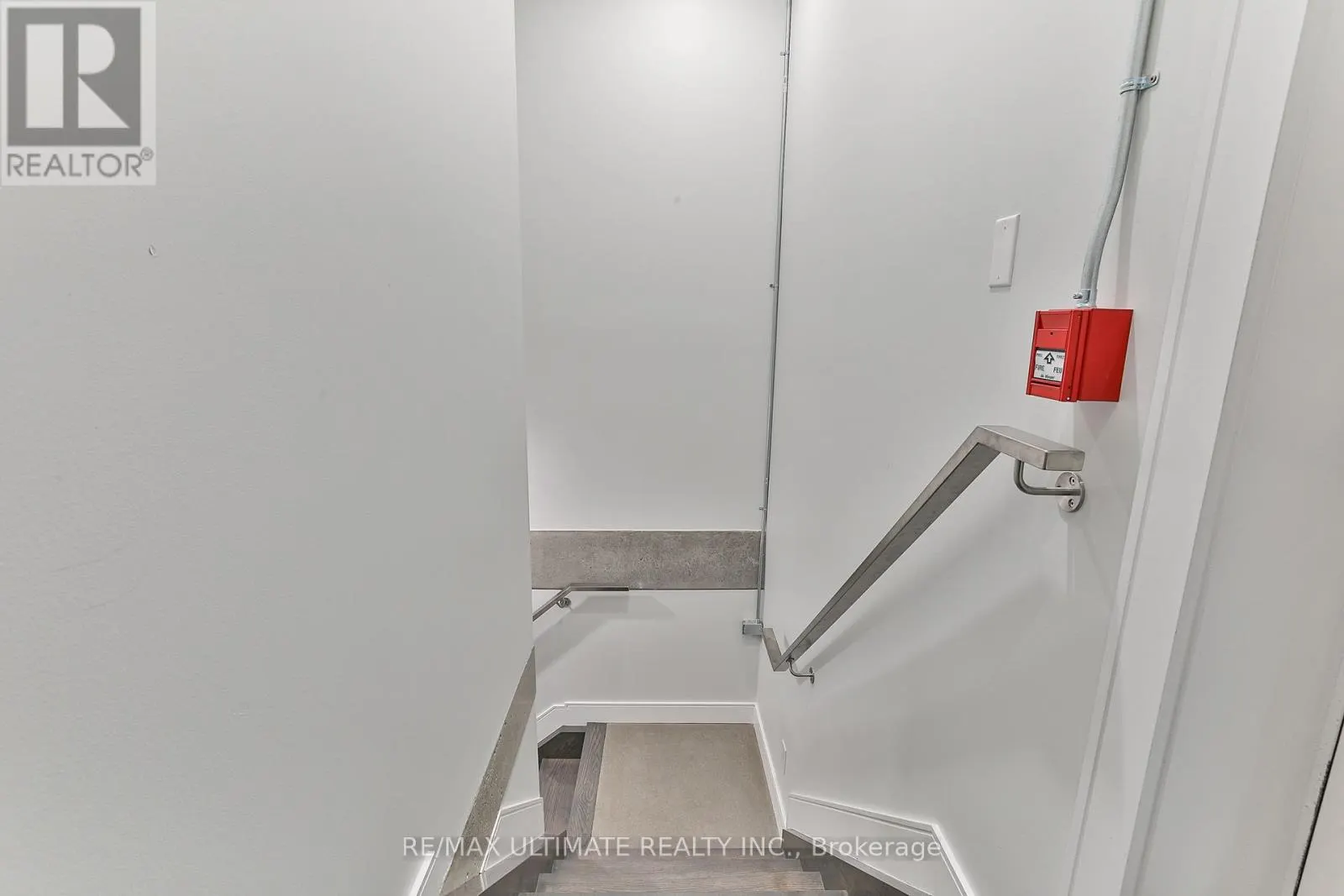 4 - 1745 KEELE STREET