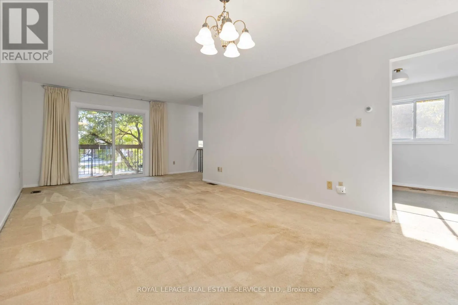 907 THISTLE DOWN CIRCLE