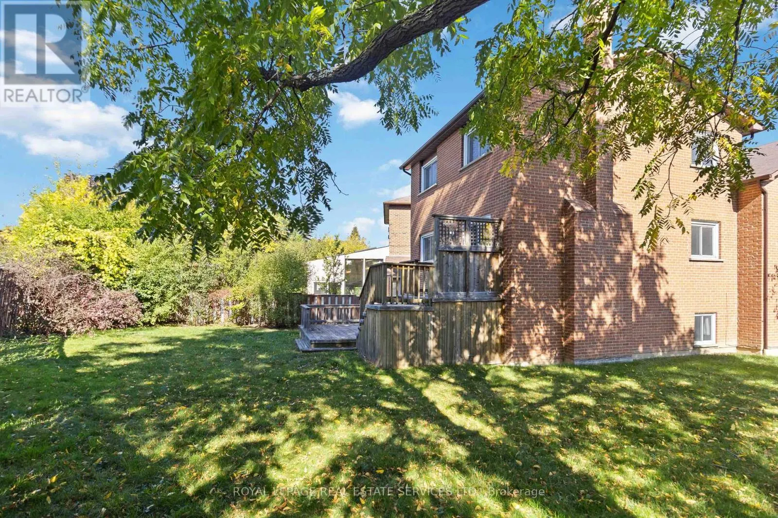 907 THISTLE DOWN CIRCLE