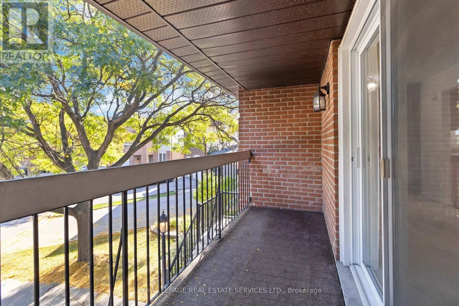 907 THISTLE DOWN CIRCLE