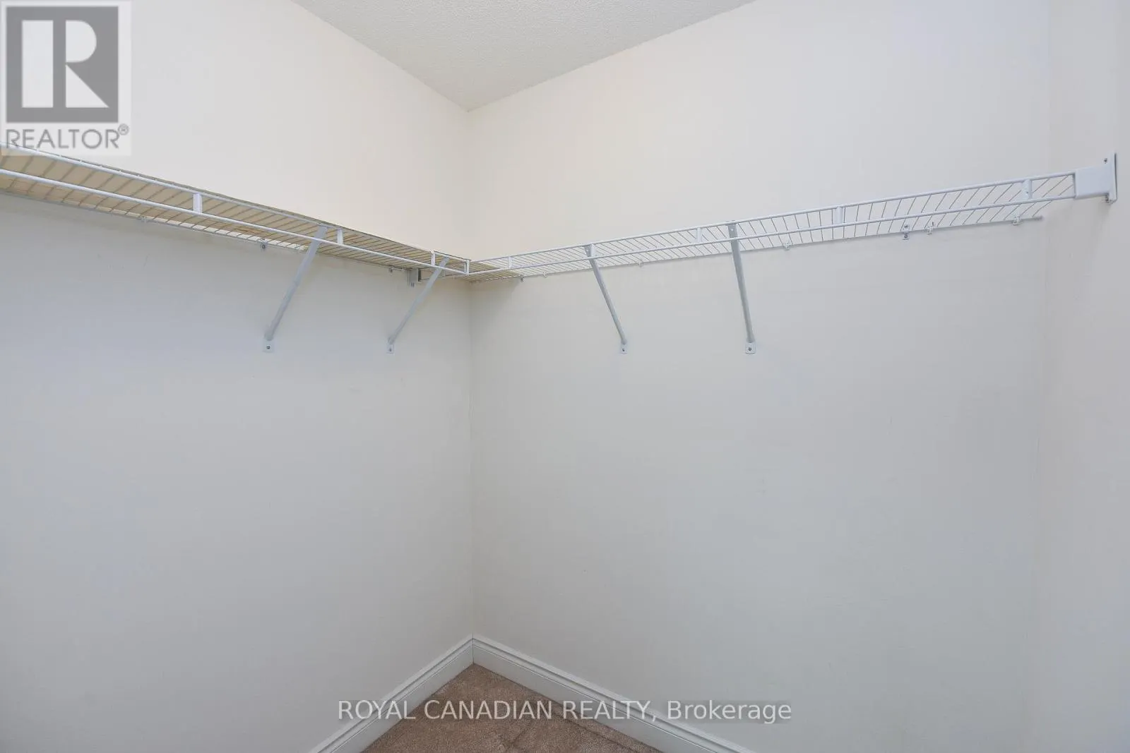 UPPER - 8 PRAIRIE CREEK CRESCENT