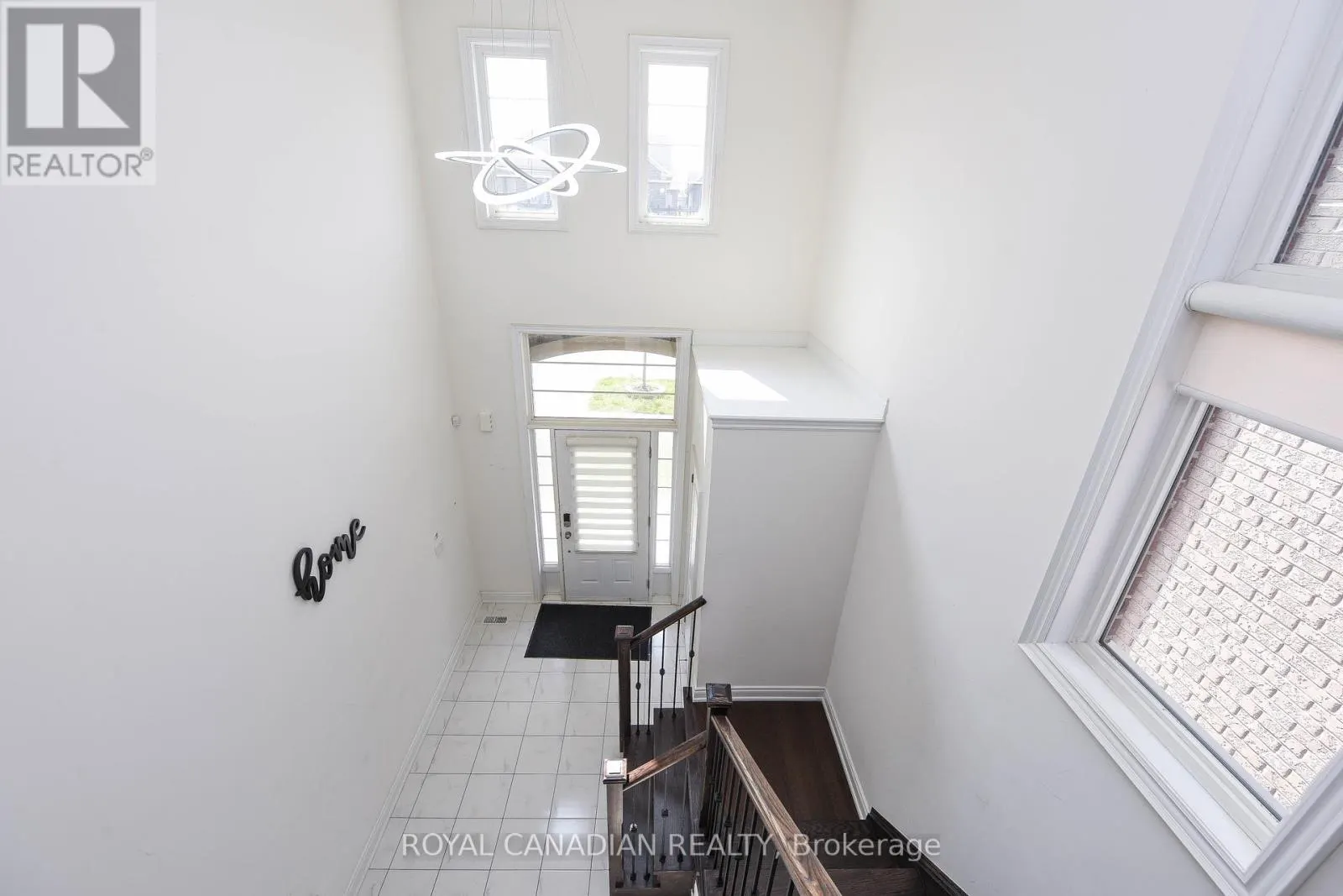UPPER - 8 PRAIRIE CREEK CRESCENT