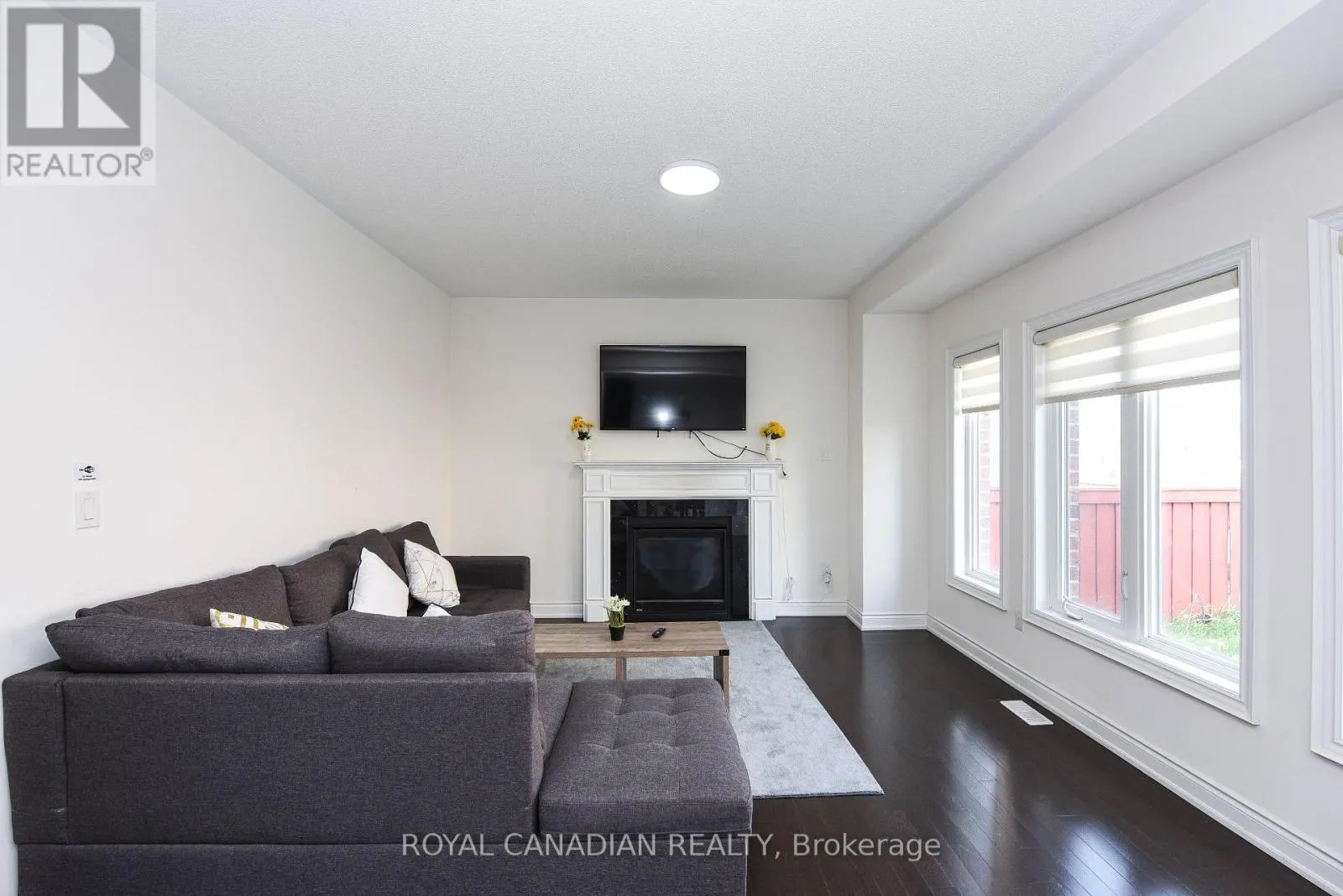 UPPER - 8 PRAIRIE CREEK CRESCENT