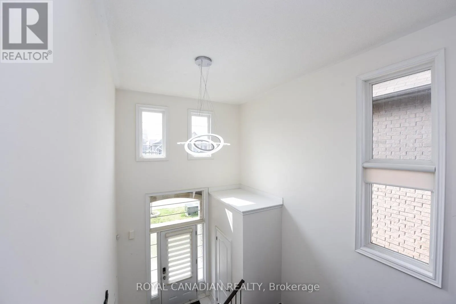 UPPER - 8 PRAIRIE CREEK CRESCENT