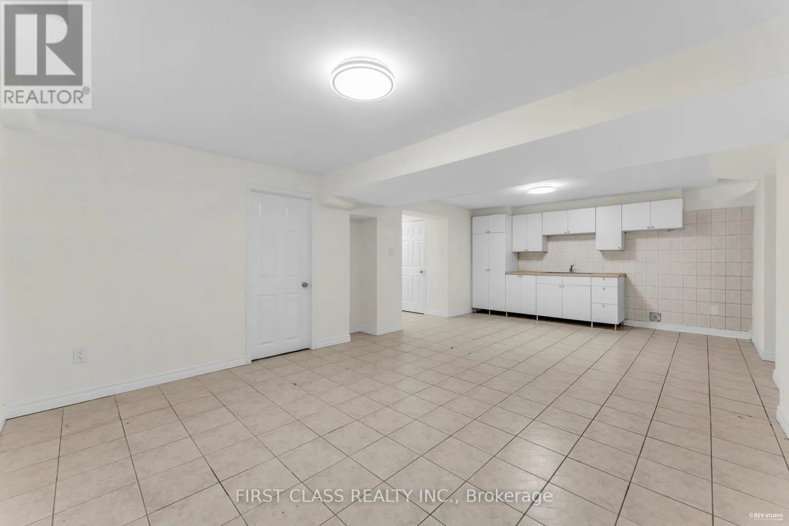 4290 RADISSON CRESCENT