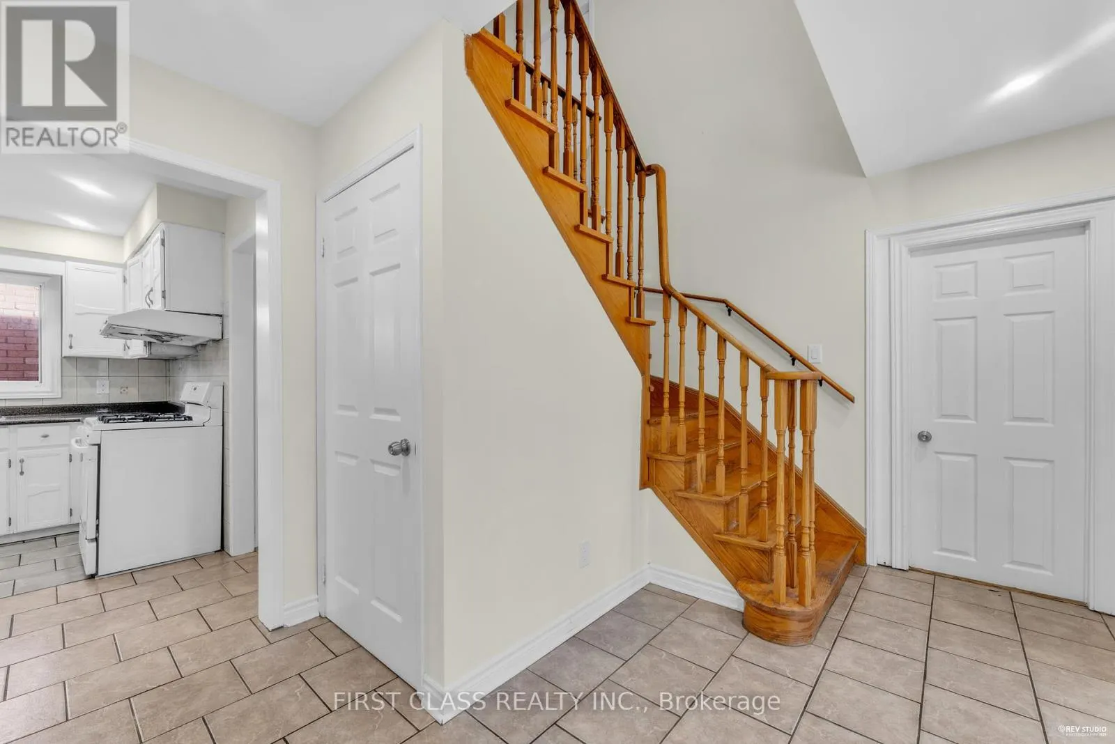 4290 RADISSON CRESCENT
