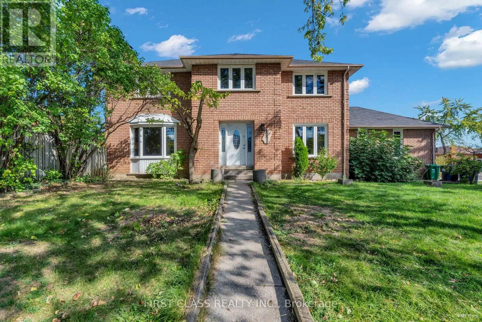 4290 RADISSON CRESCENT