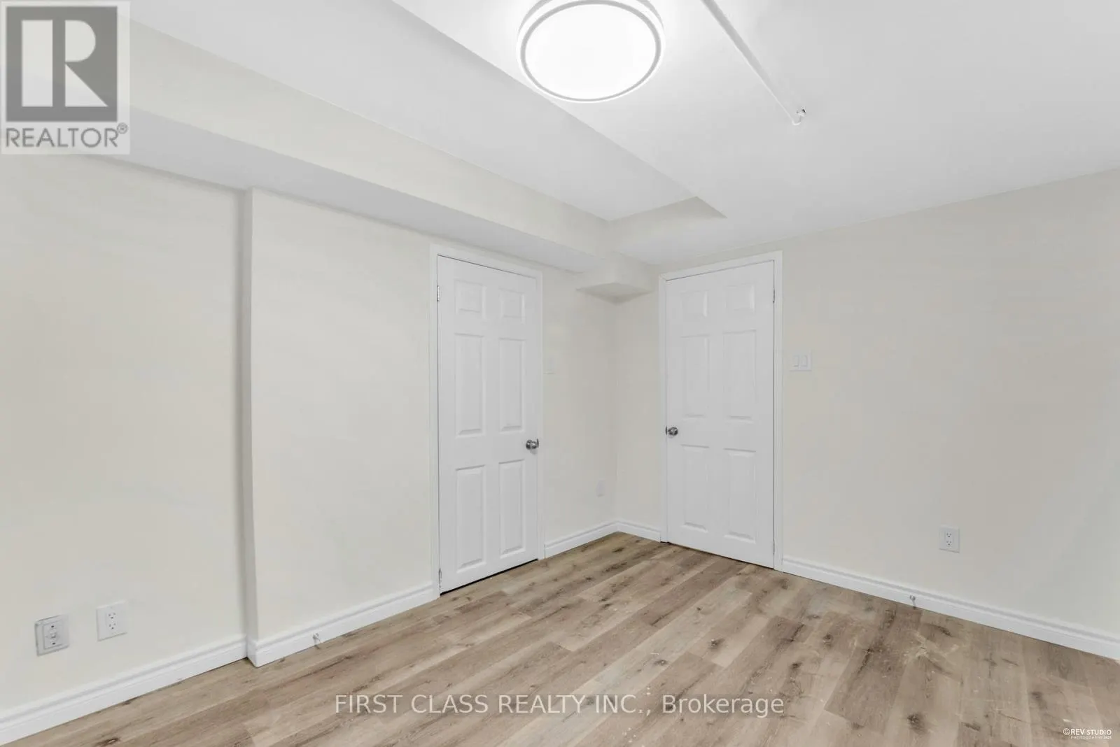 4290 RADISSON CRESCENT