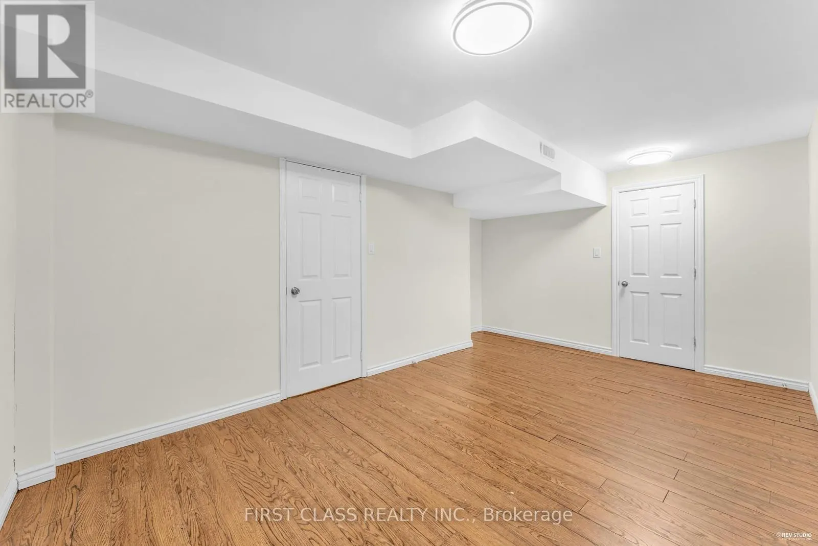 4290 RADISSON CRESCENT