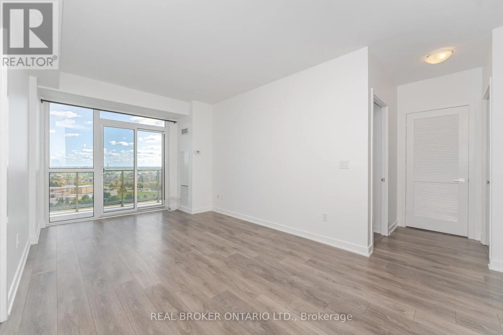 1205 - 4633 GLEN ERIN DRIVE