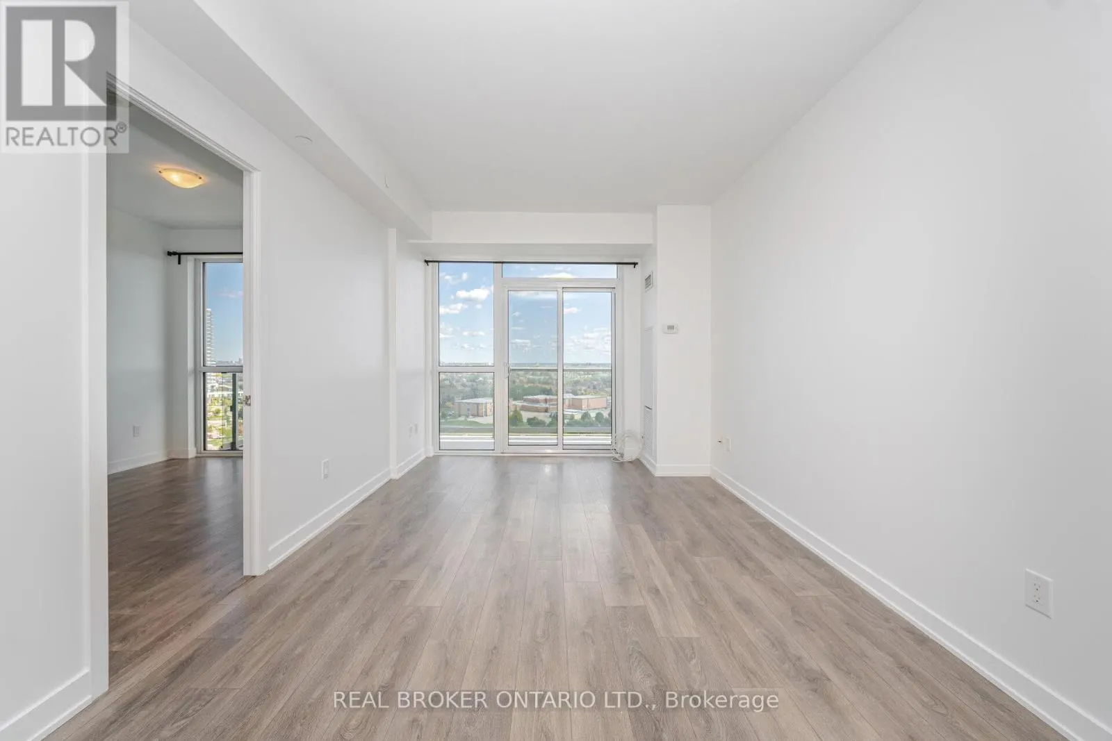 1205 - 4633 GLEN ERIN DRIVE