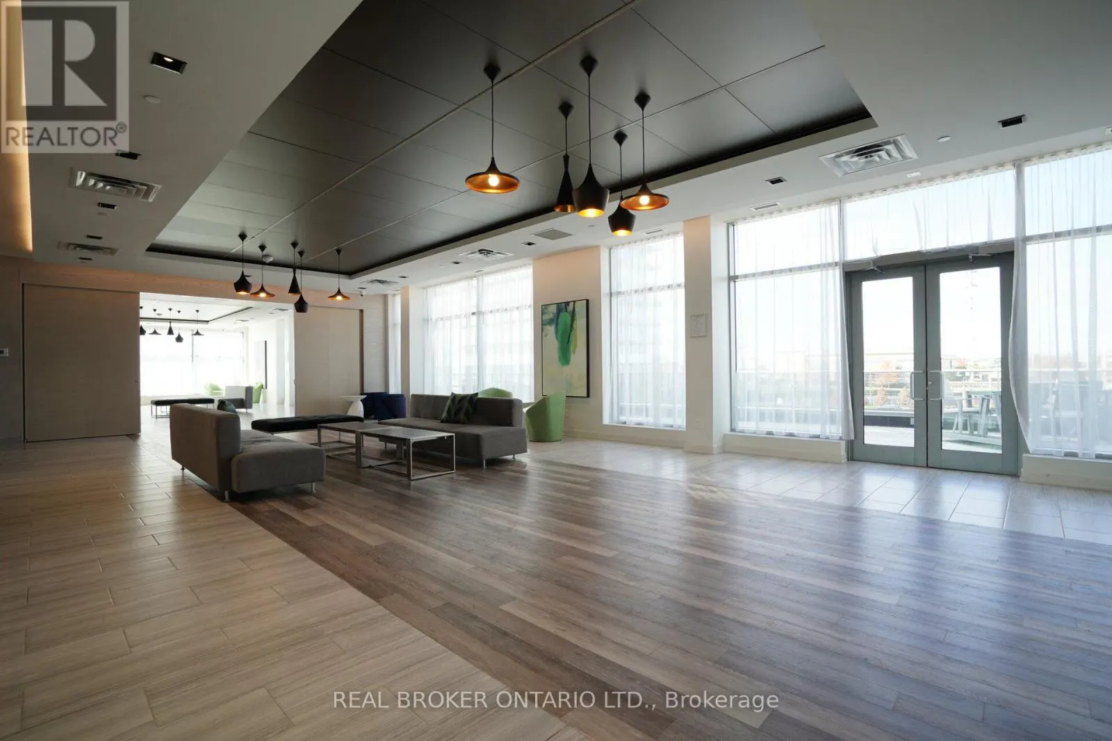 1205 - 4633 GLEN ERIN DRIVE