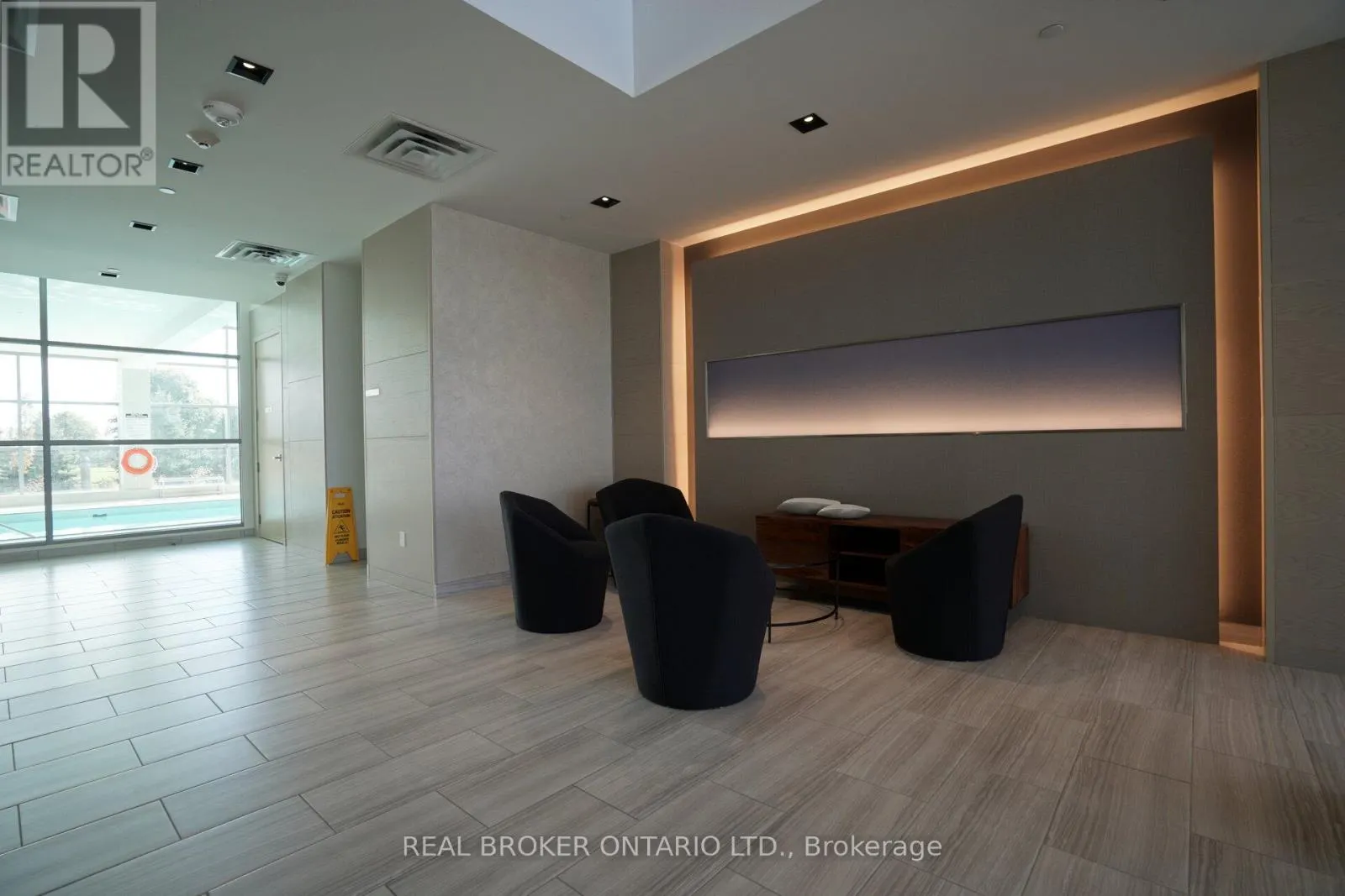 1205 - 4633 GLEN ERIN DRIVE