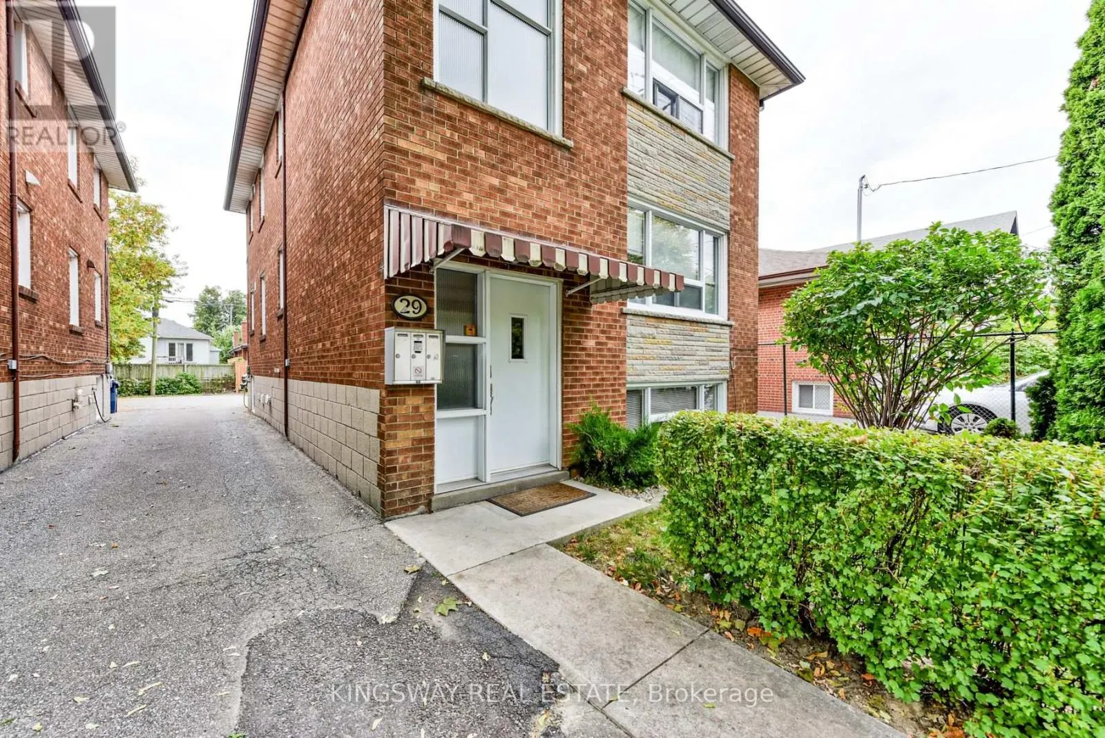 29 EVANS AVENUE