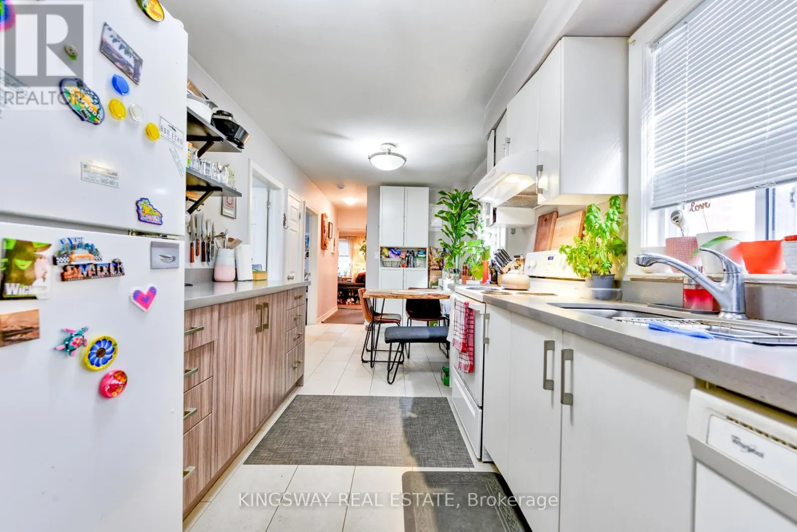 29 EVANS AVENUE