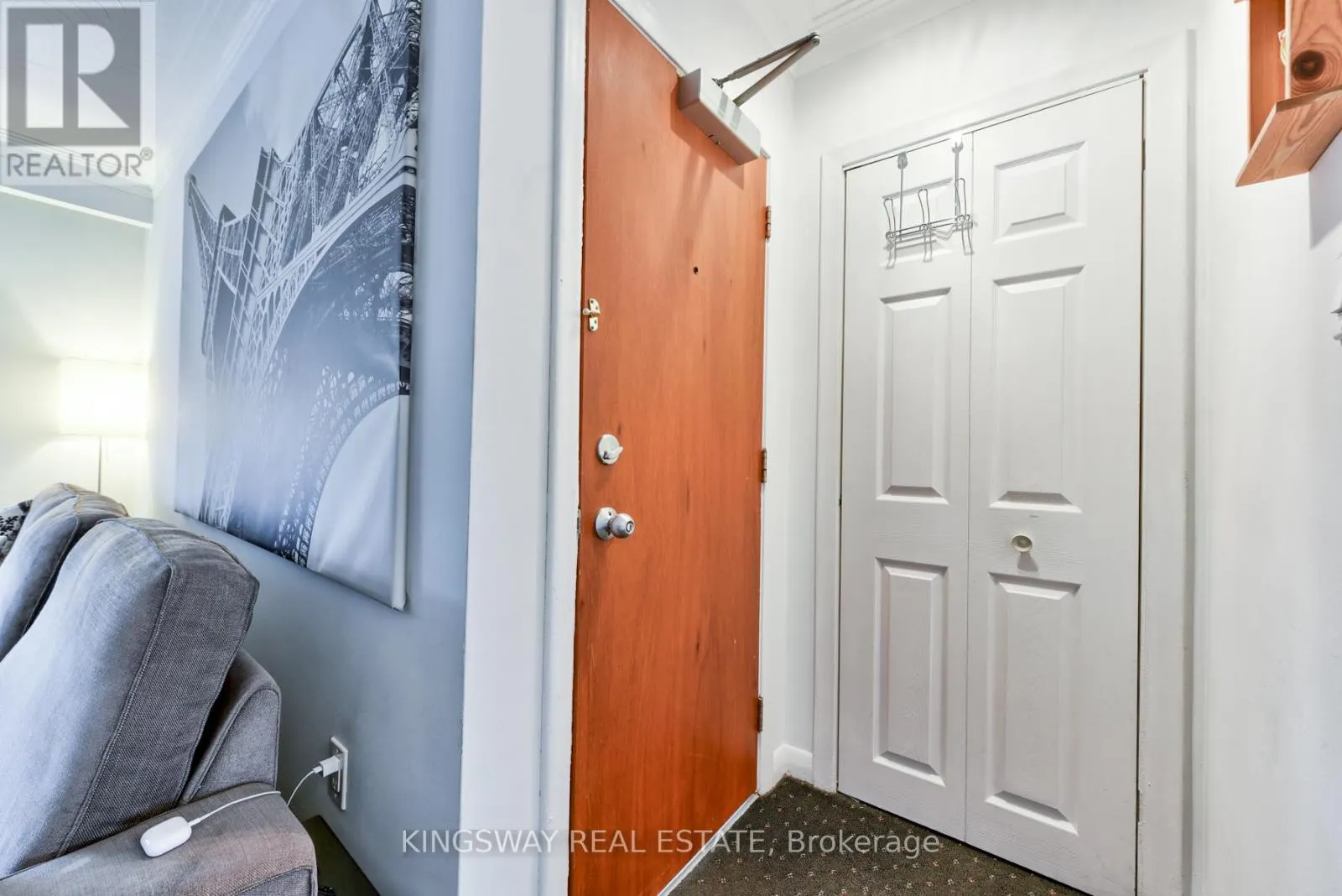29 EVANS AVENUE