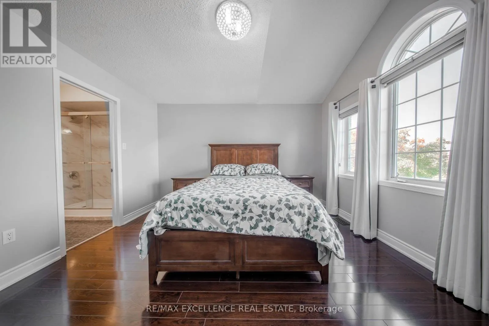 111 RIVER ROCK CRESCENT