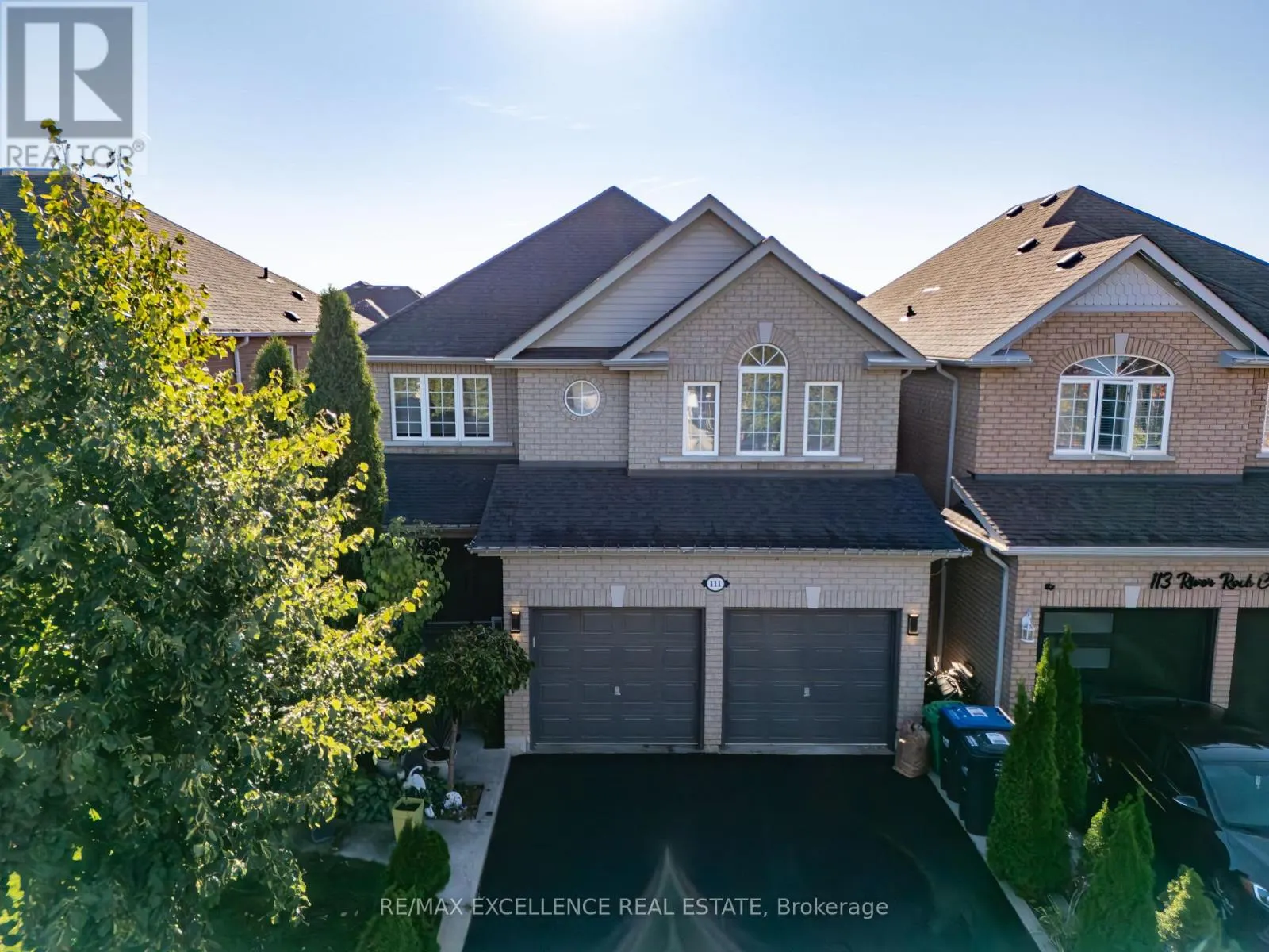 111 RIVER ROCK CRESCENT