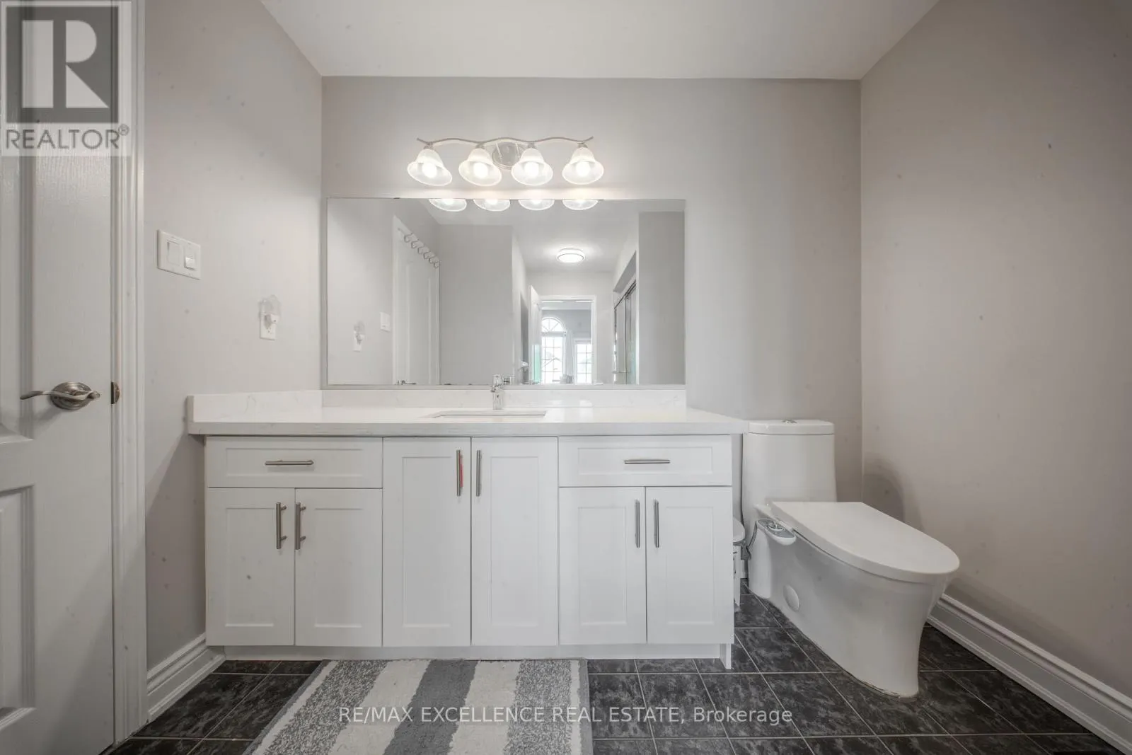 111 RIVER ROCK CRESCENT