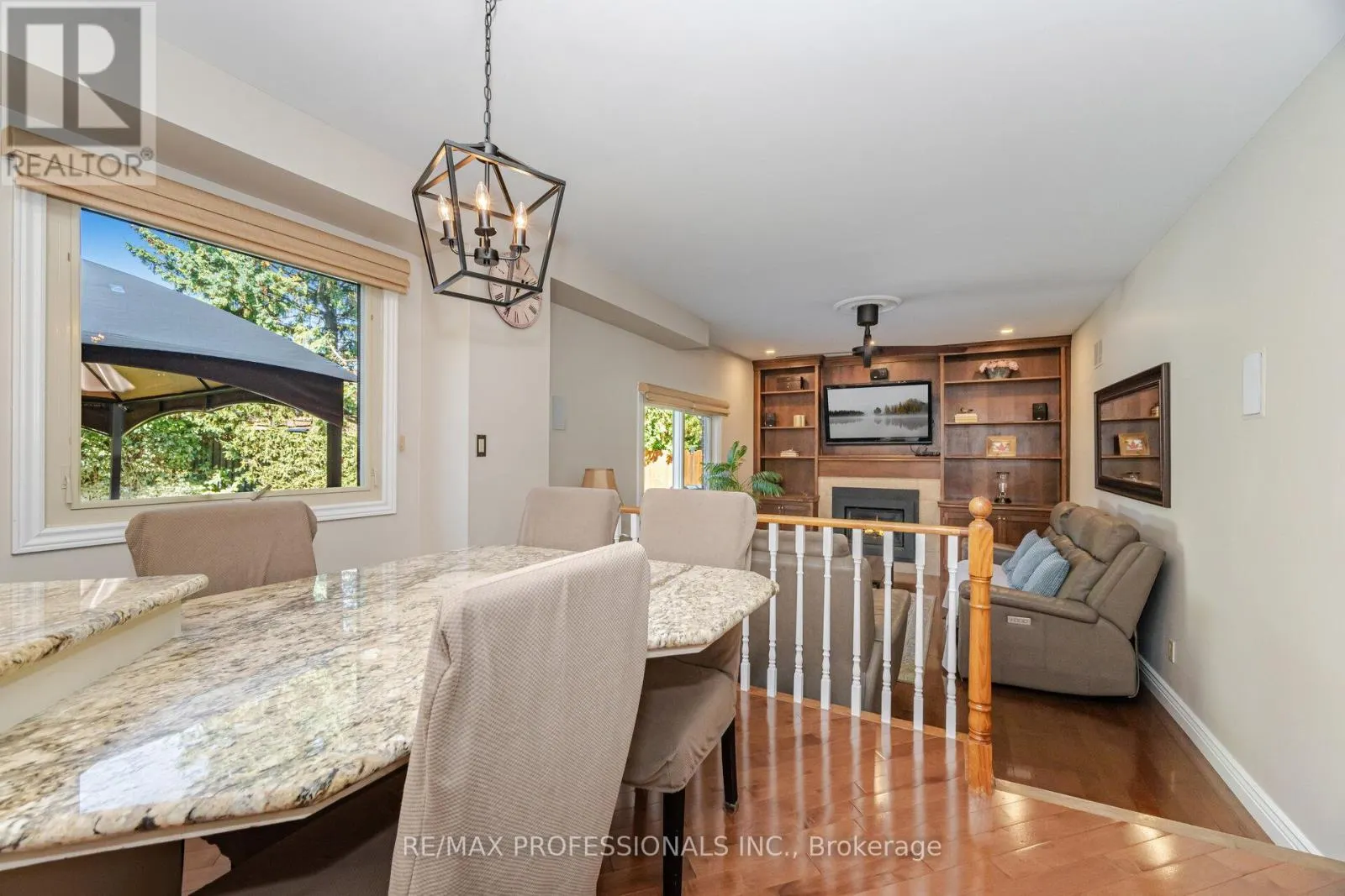 6 CAIRNMORE COURT