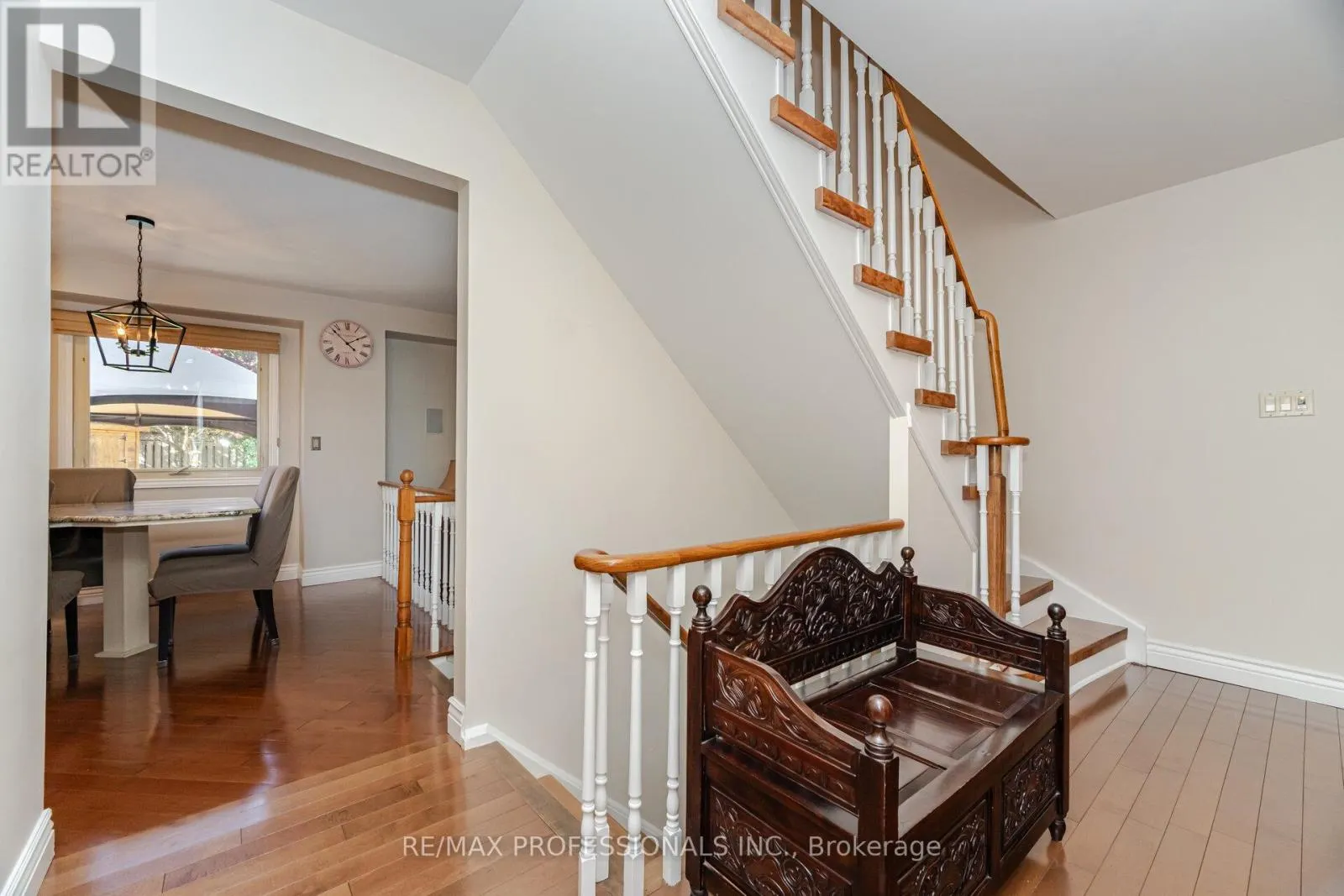 6 CAIRNMORE COURT