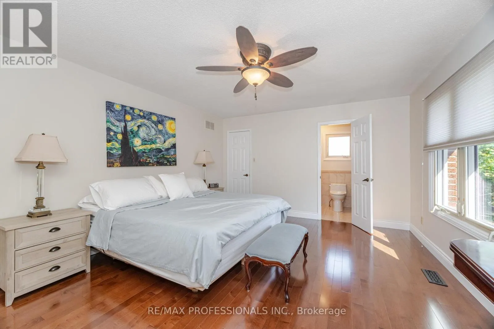 6 CAIRNMORE COURT