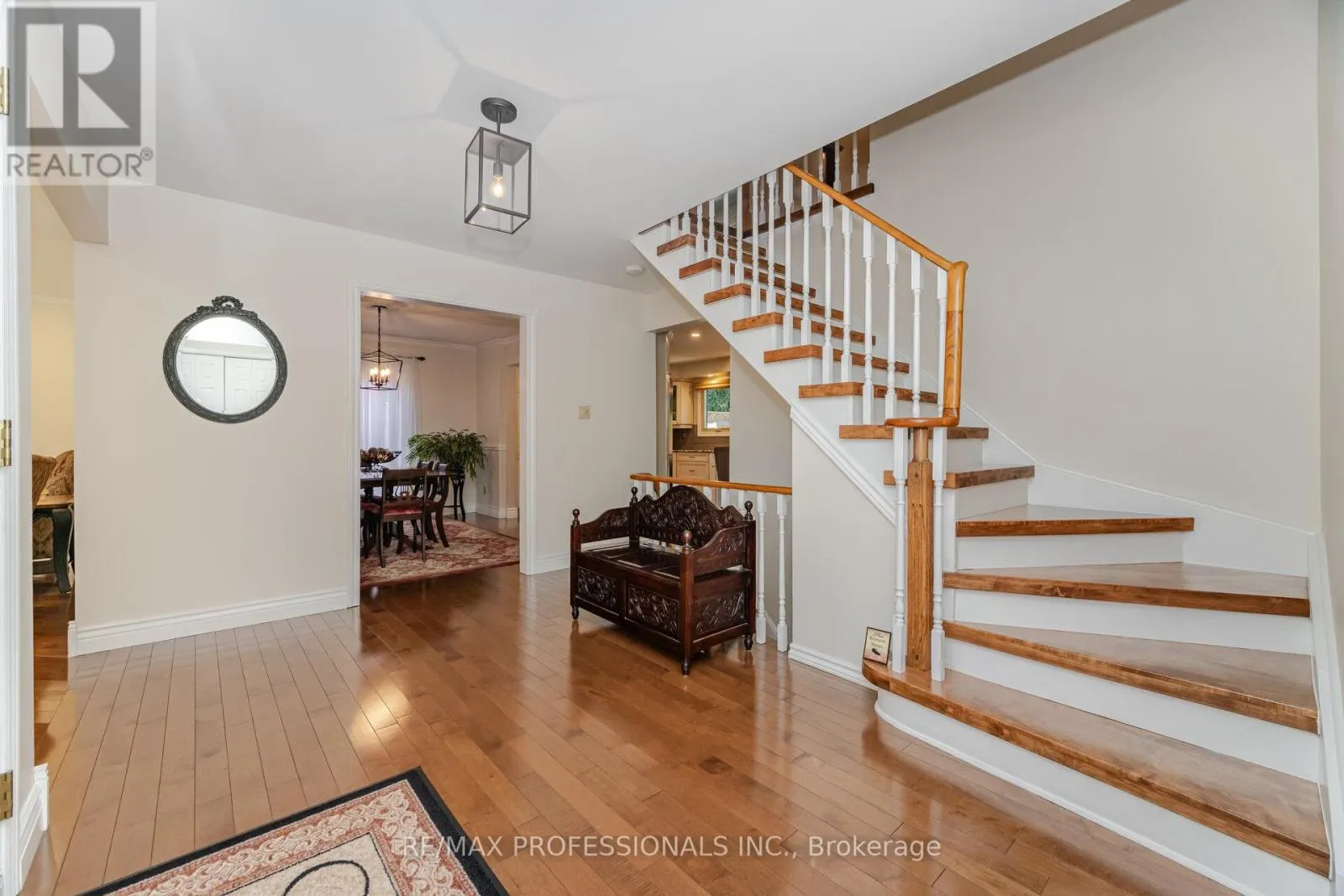 6 CAIRNMORE COURT