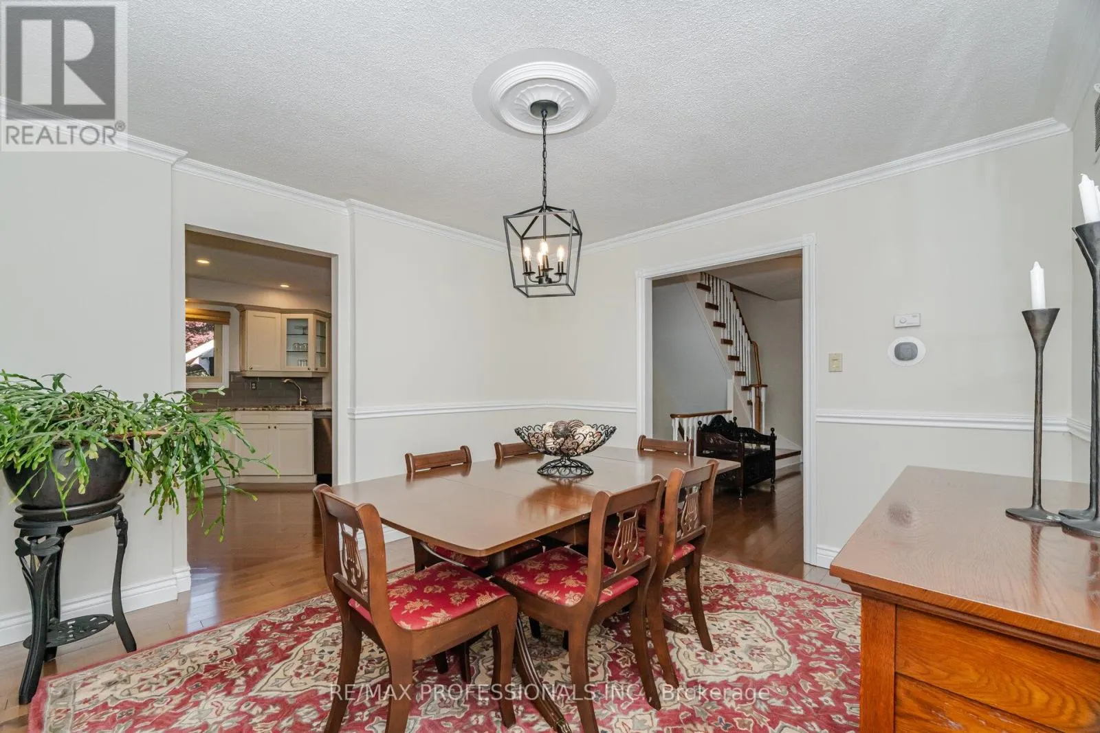 6 CAIRNMORE COURT