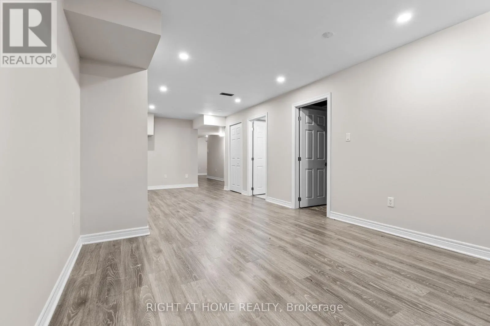 23 DUFFEL CRESCENT