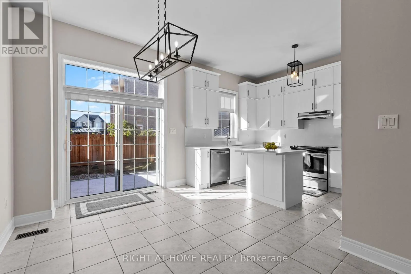 23 DUFFEL CRESCENT