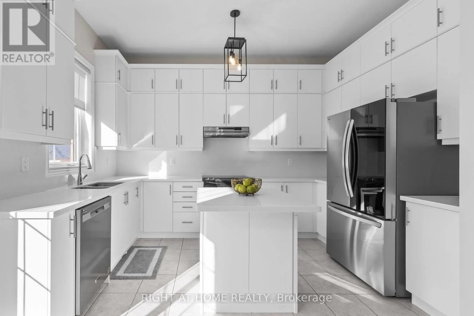 23 DUFFEL CRESCENT