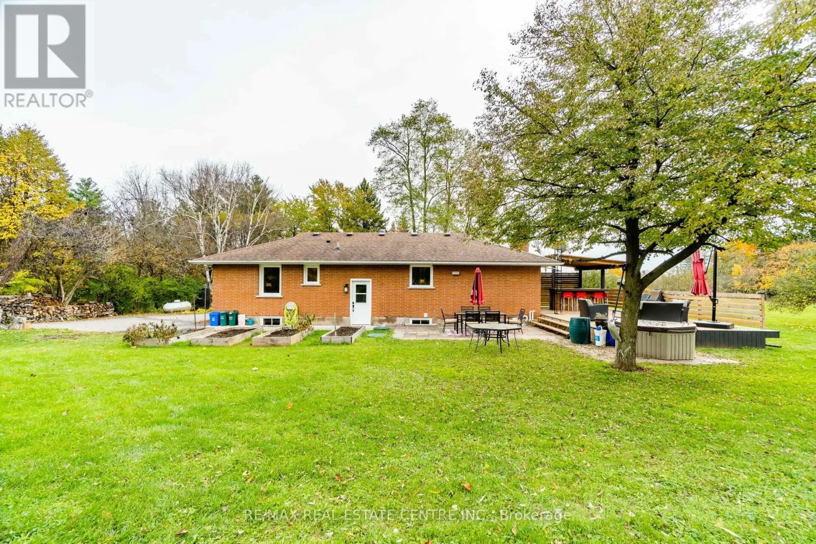 10845 15 SIDE ROAD