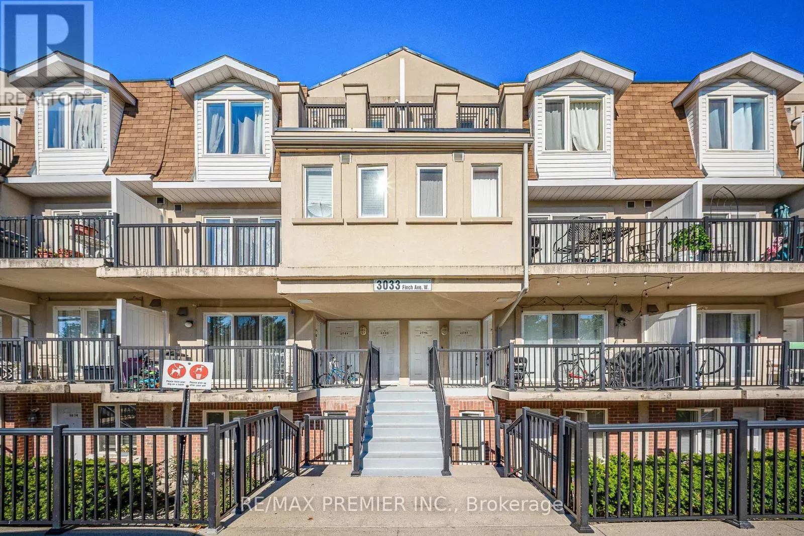 2046 - 3033 FINCH AVENUE