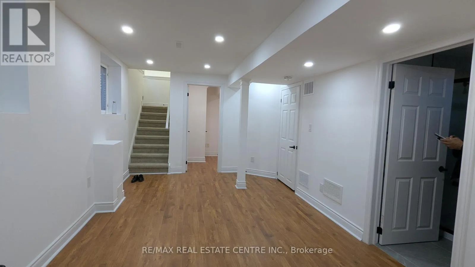 BASEMENT - 21 SUMMERDALE CRESCENT