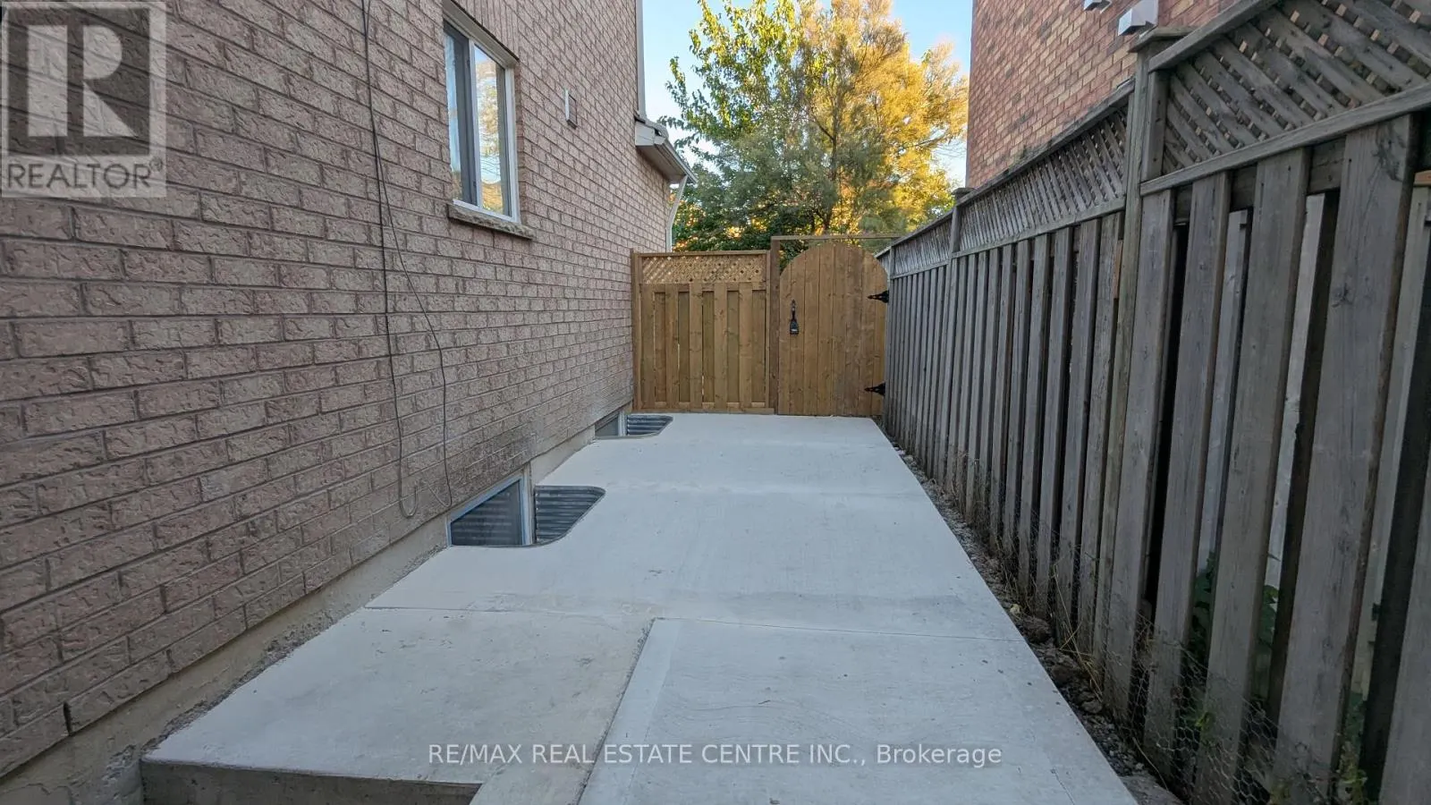 BASEMENT - 21 SUMMERDALE CRESCENT