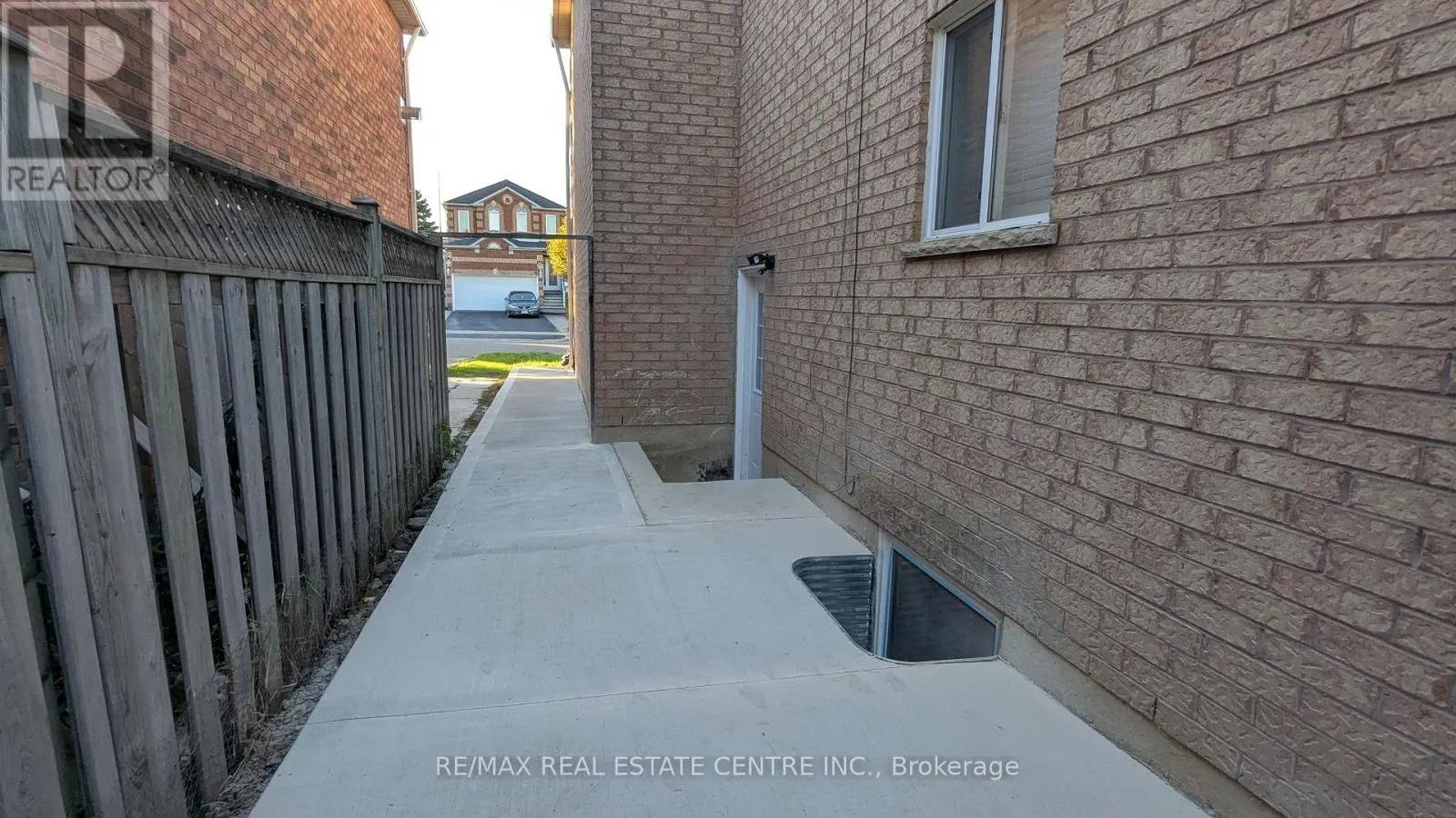 BASEMENT - 21 SUMMERDALE CRESCENT