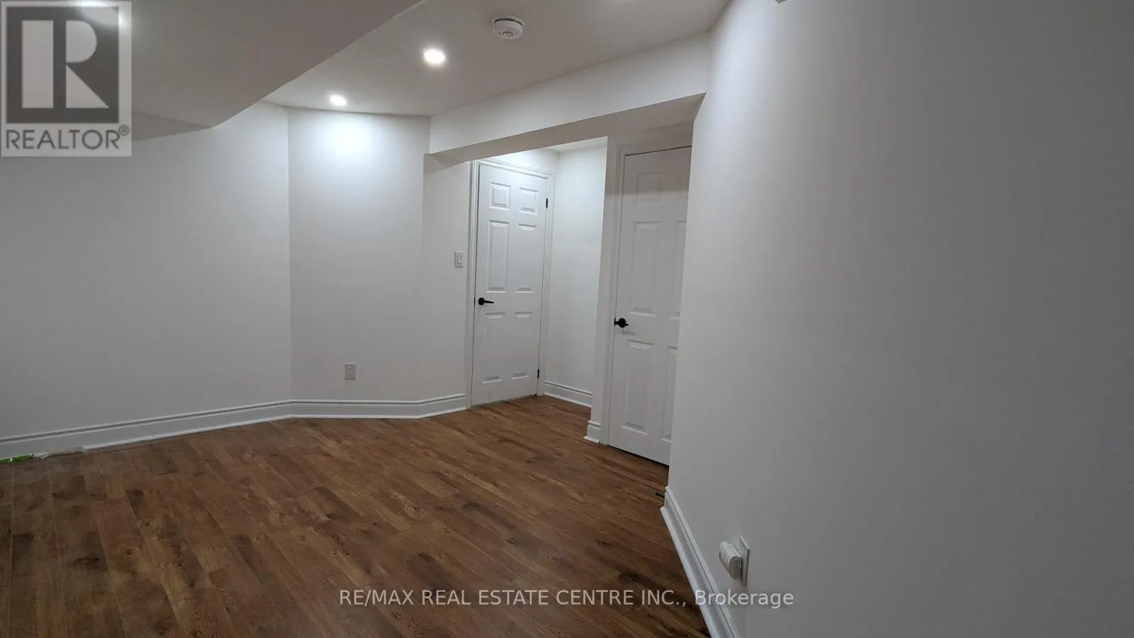 BASEMENT - 21 SUMMERDALE CRESCENT